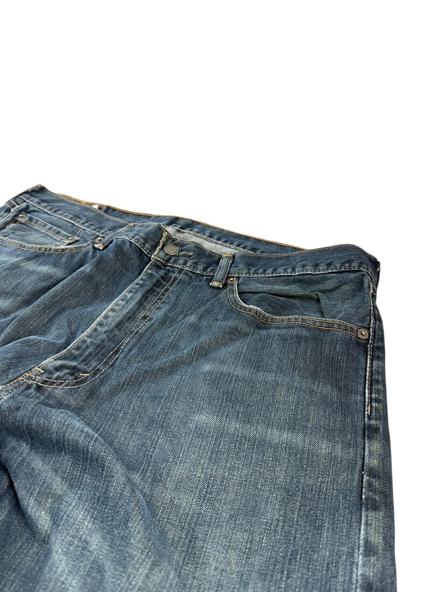 Levis 505 (45/108)